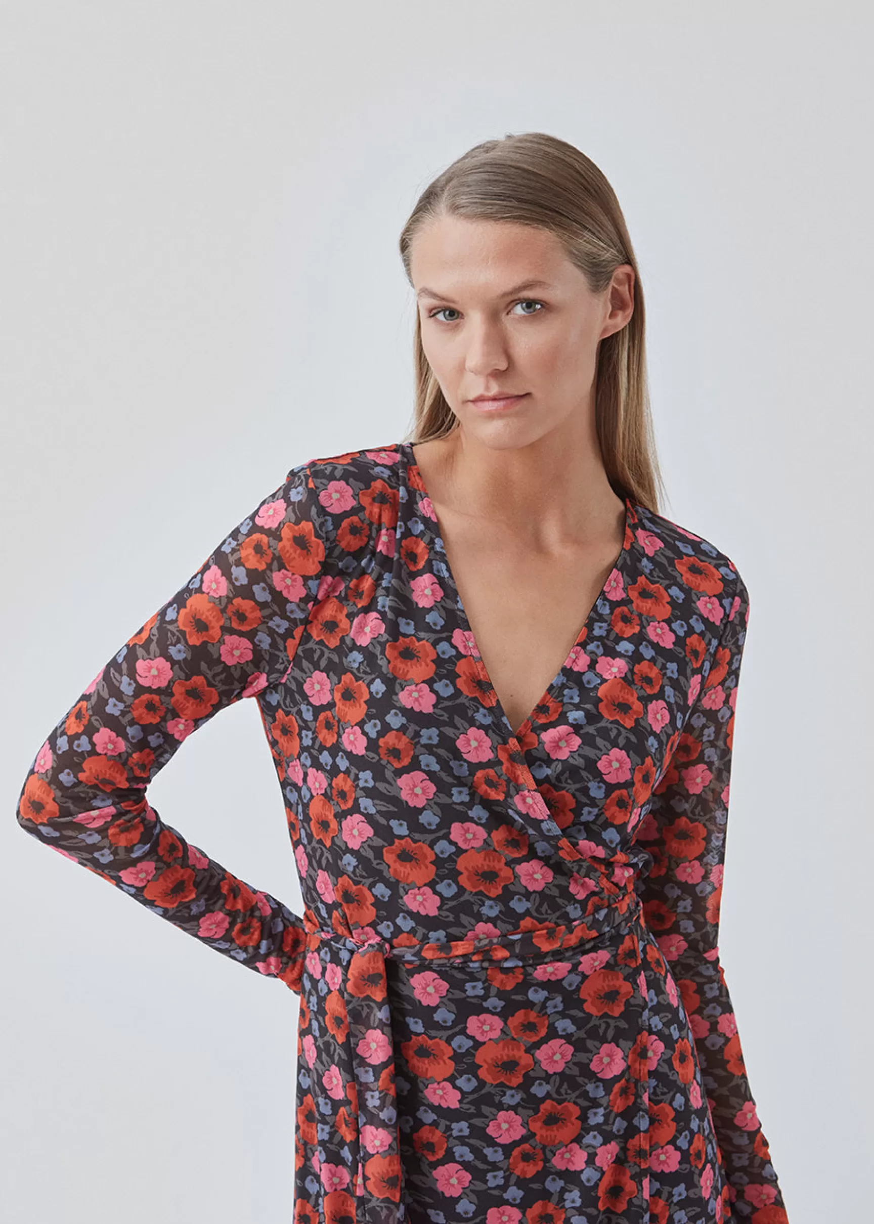 Store Modström BinnaMD print wrap dress - Flower Blush FlowerBlush