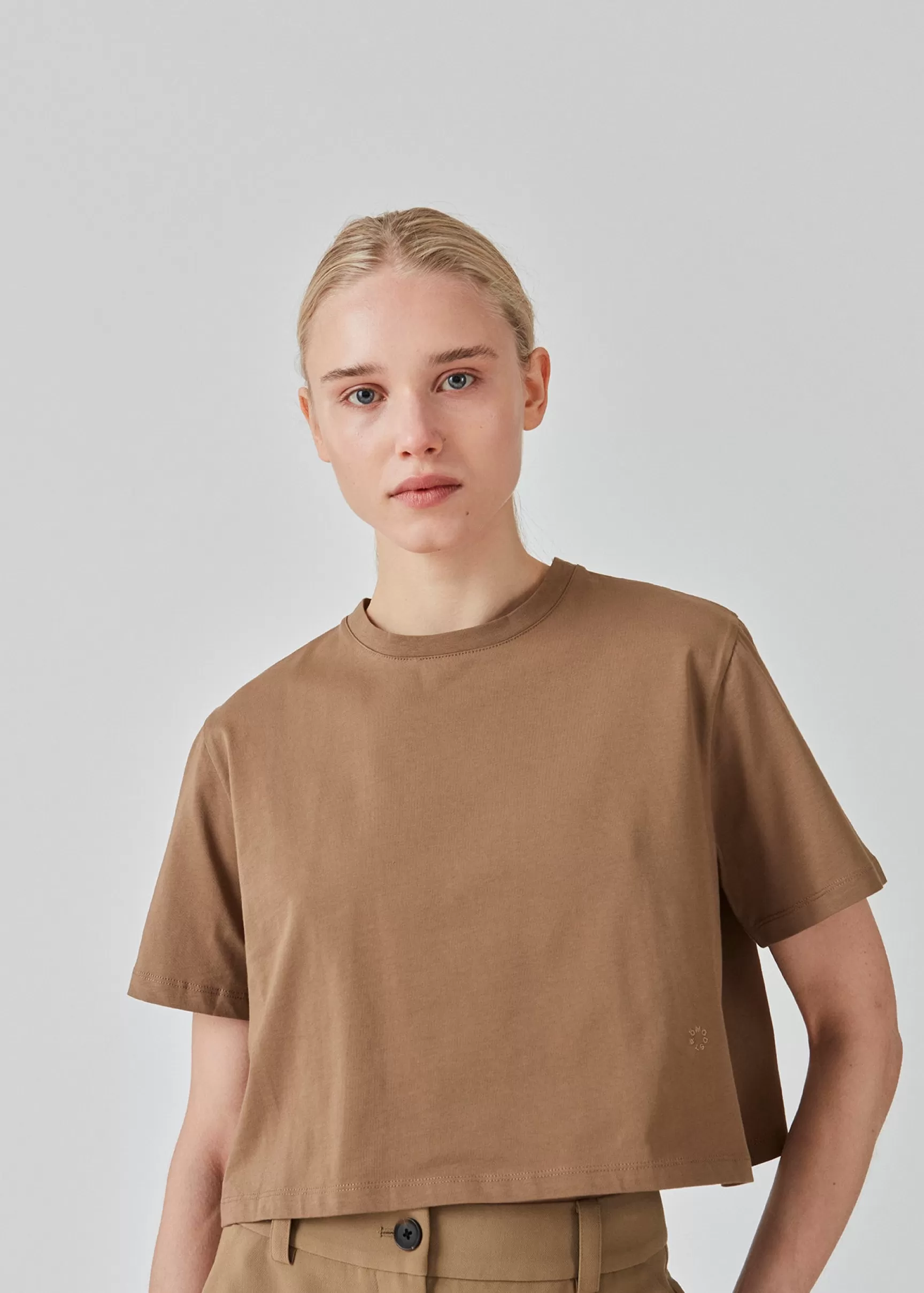 Store Modström CadakMD crop t-shirt - Dune