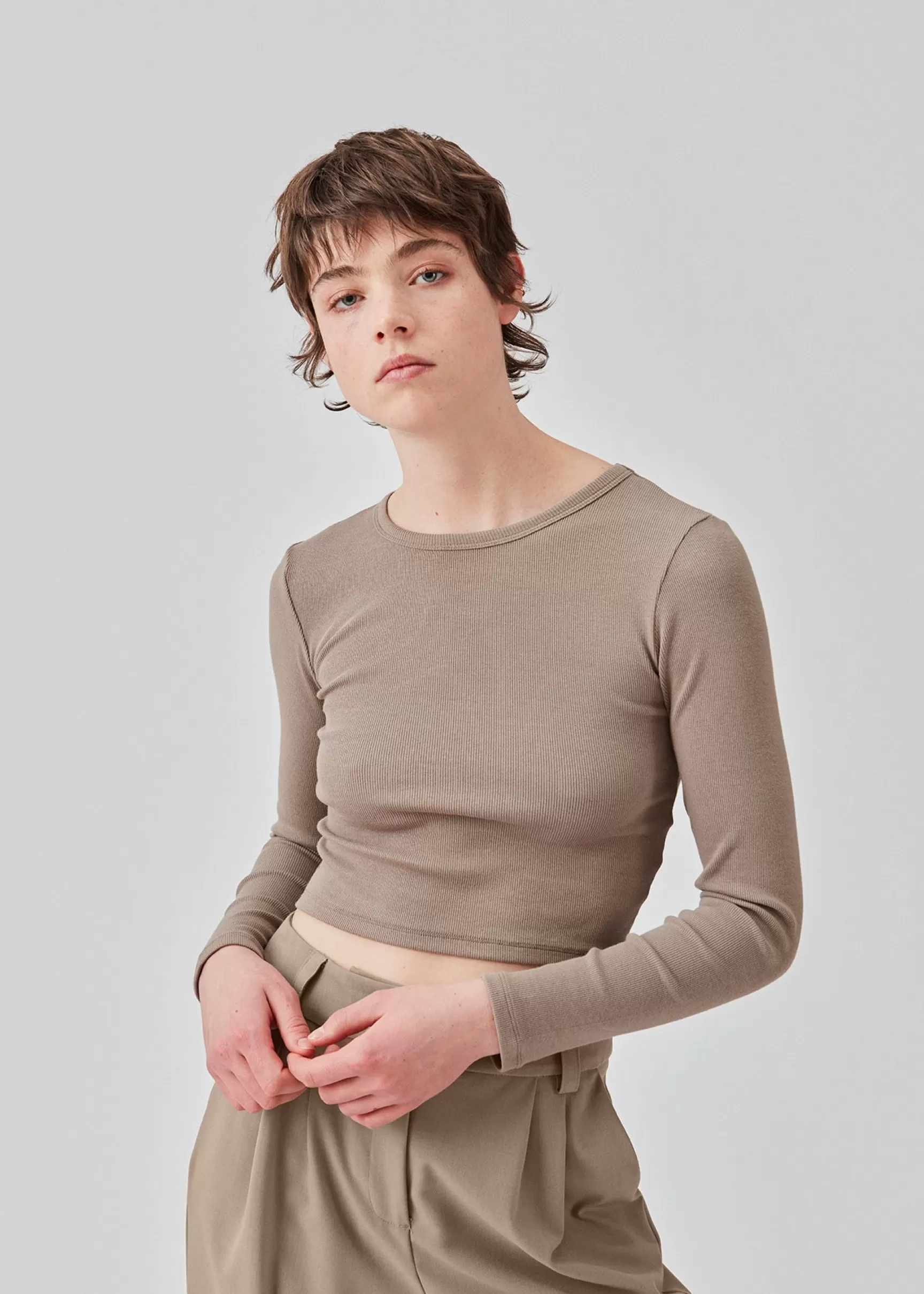 Online Modström IgorMD LS crop top - Spring Stone SpringStone