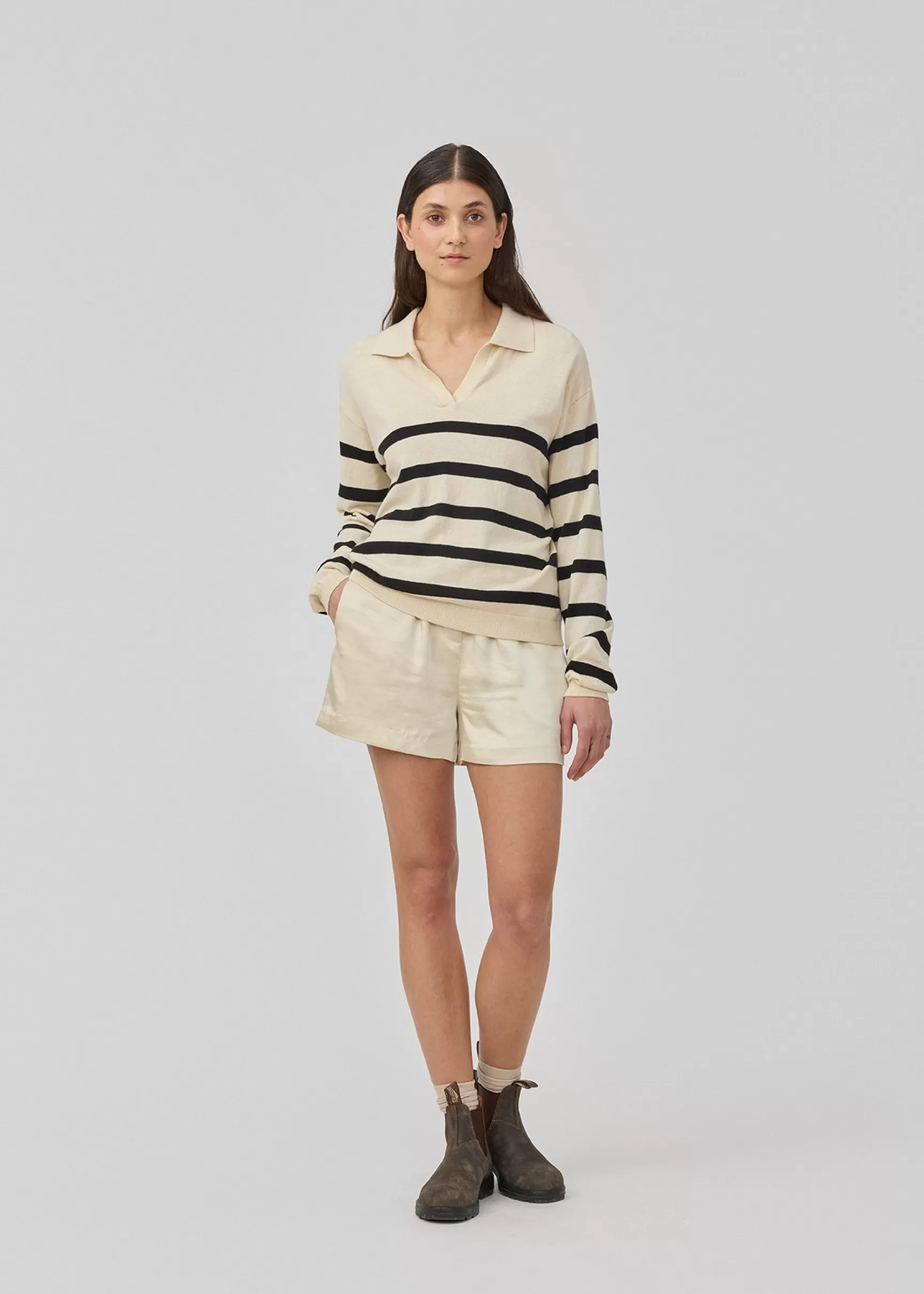 Cheap Modström IvoryMD stripe v-neck - Black Summer Sand Stripe BlackSummerSandStripe