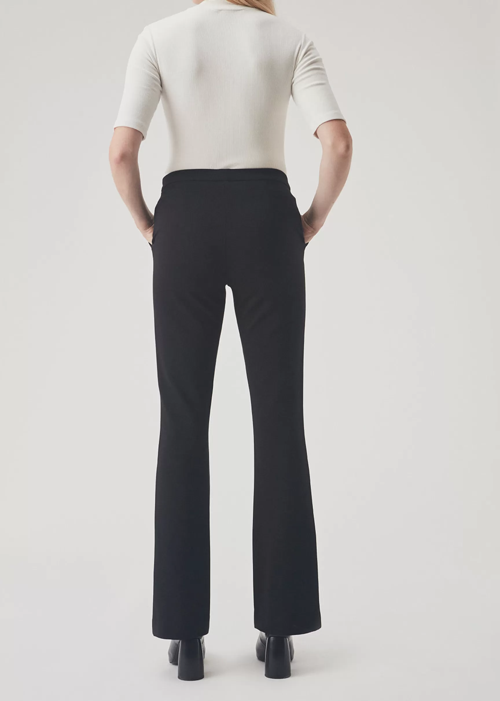 New Modström Tanny flare pants - Black