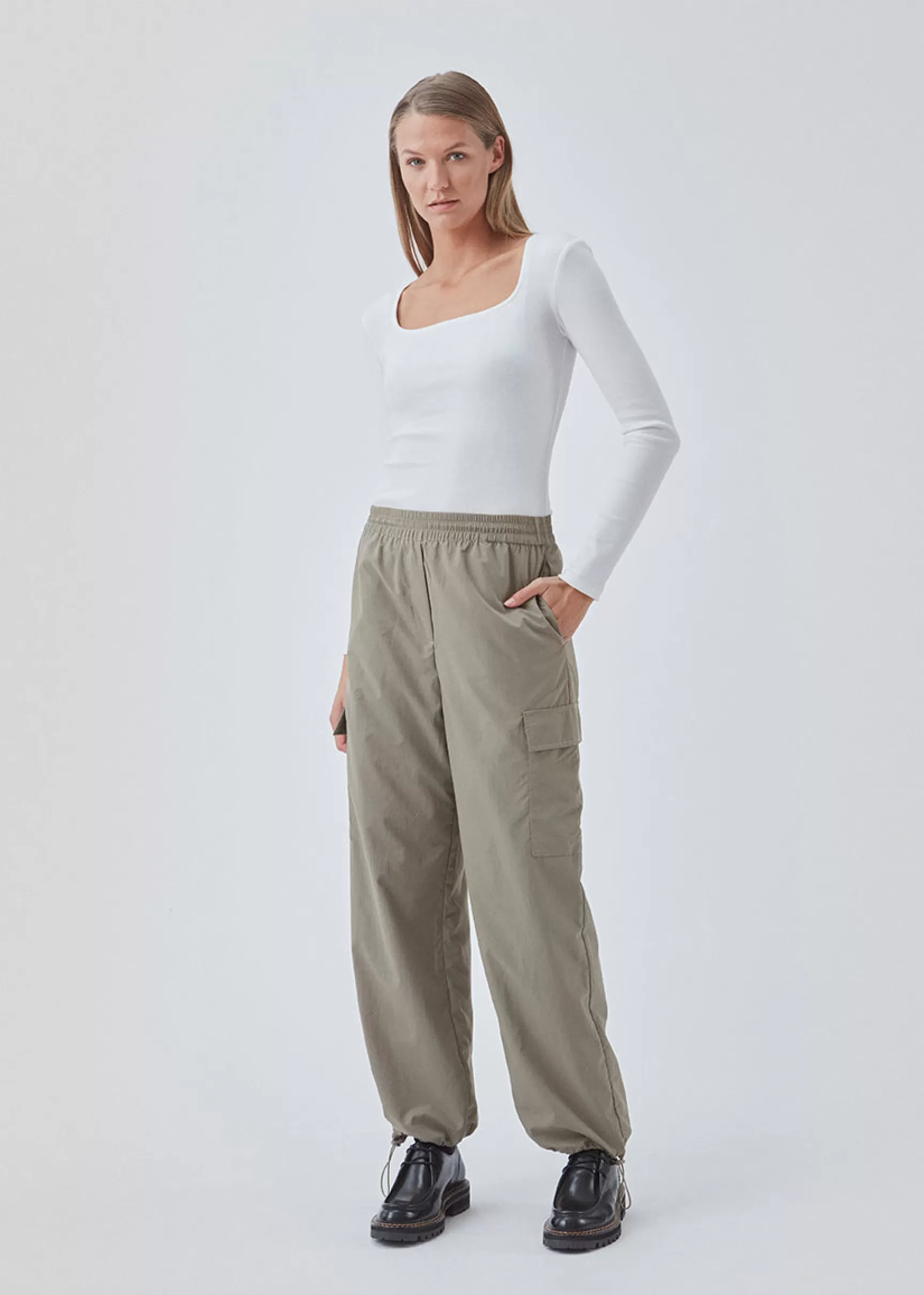 Shop Modström TrentMD pants - Spring Stone SpringStone